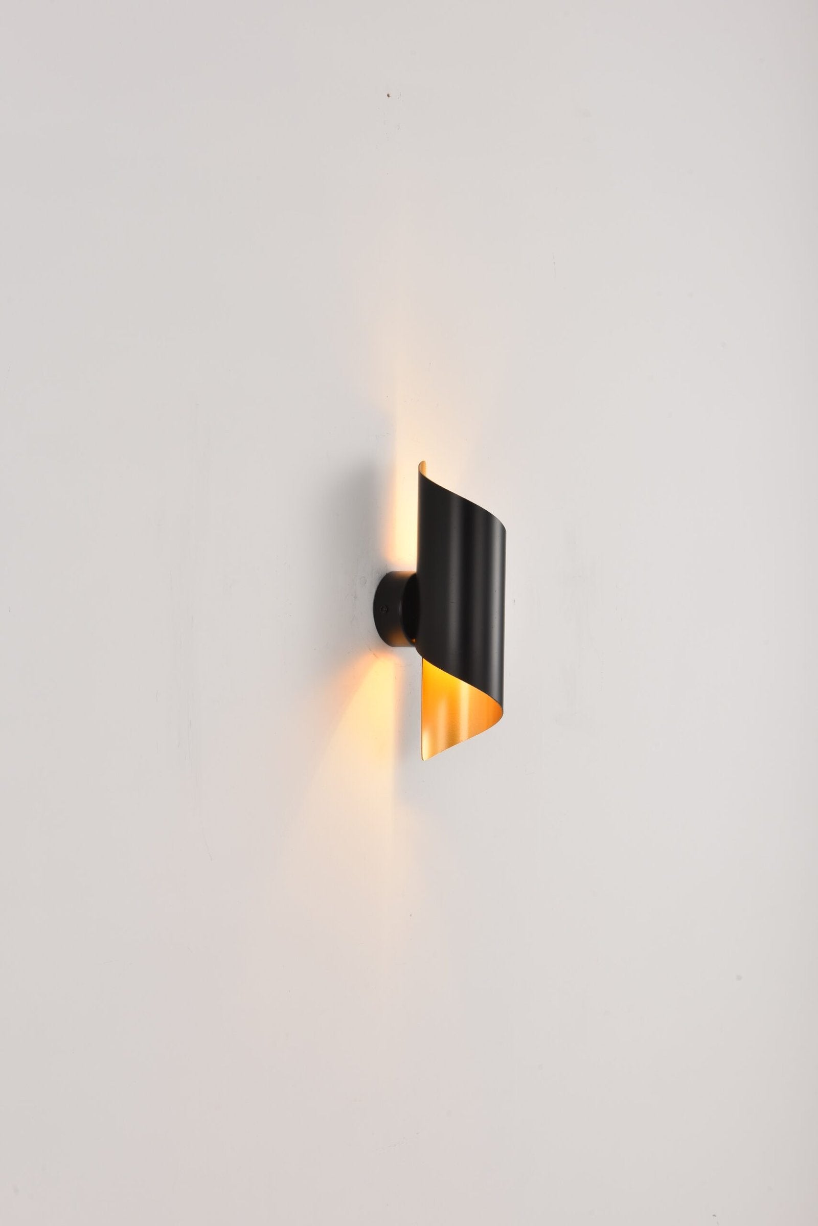 Wnandlamp Golden Twist