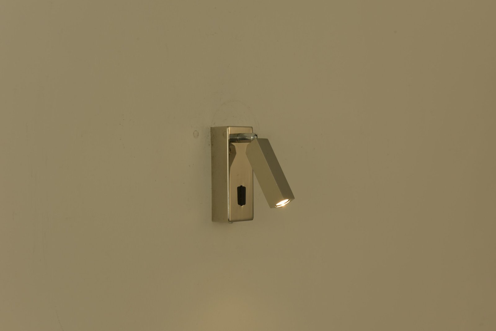 Wandlamp Vero in nikkel
