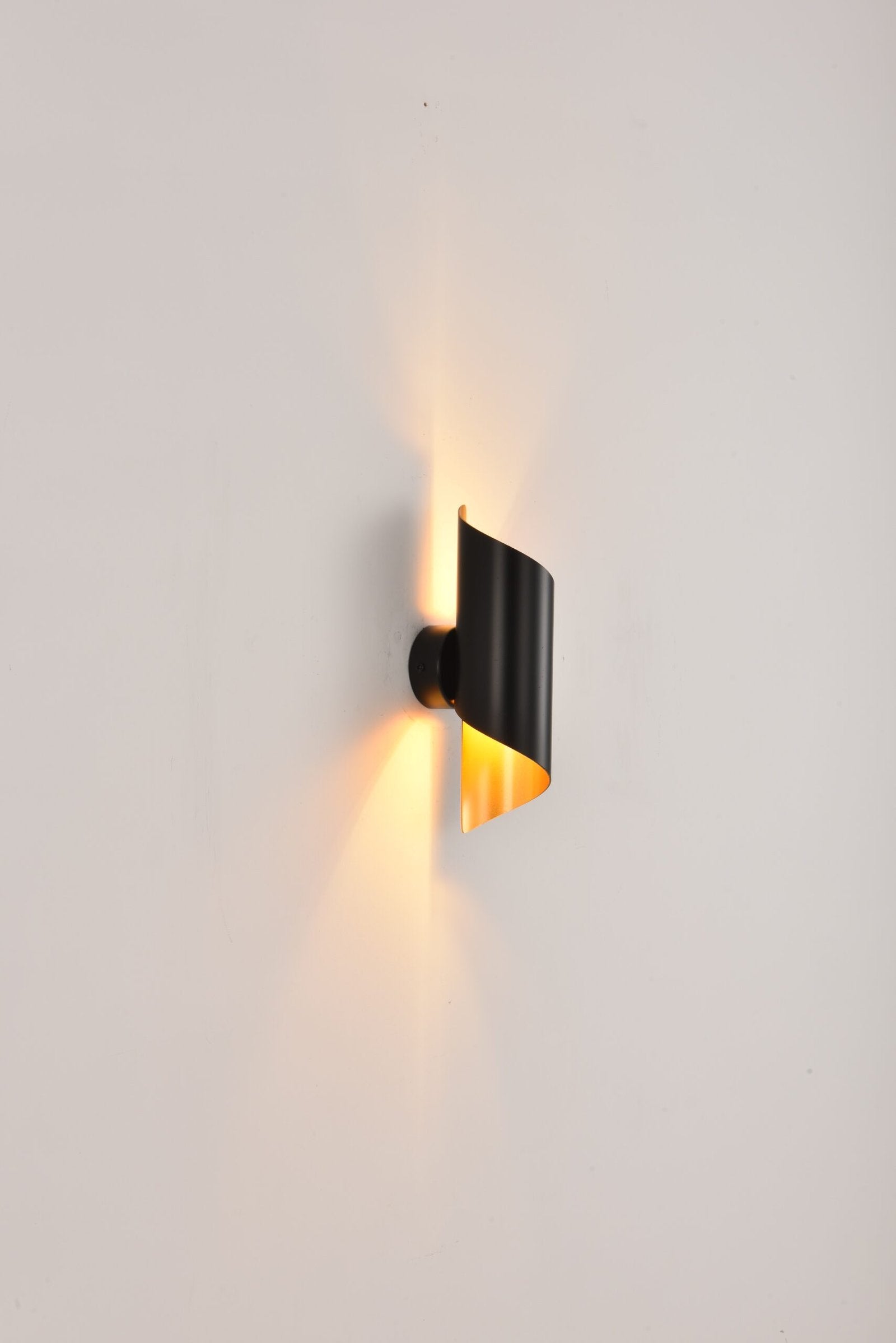 Wnandlamp Golden Twist