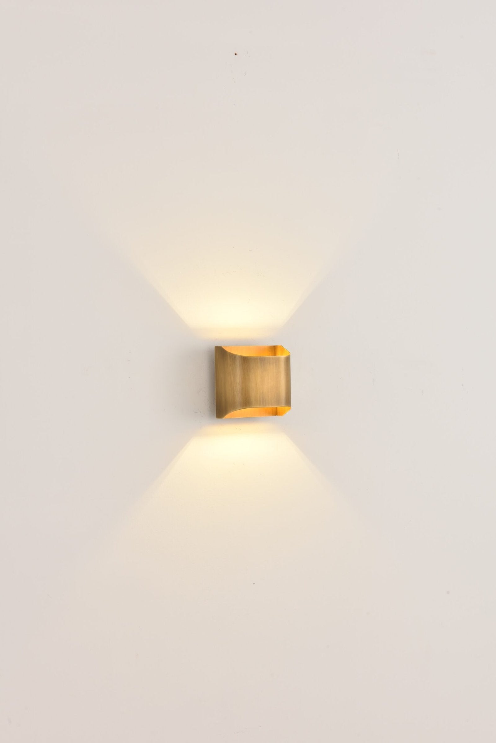 Wandlamp Ember