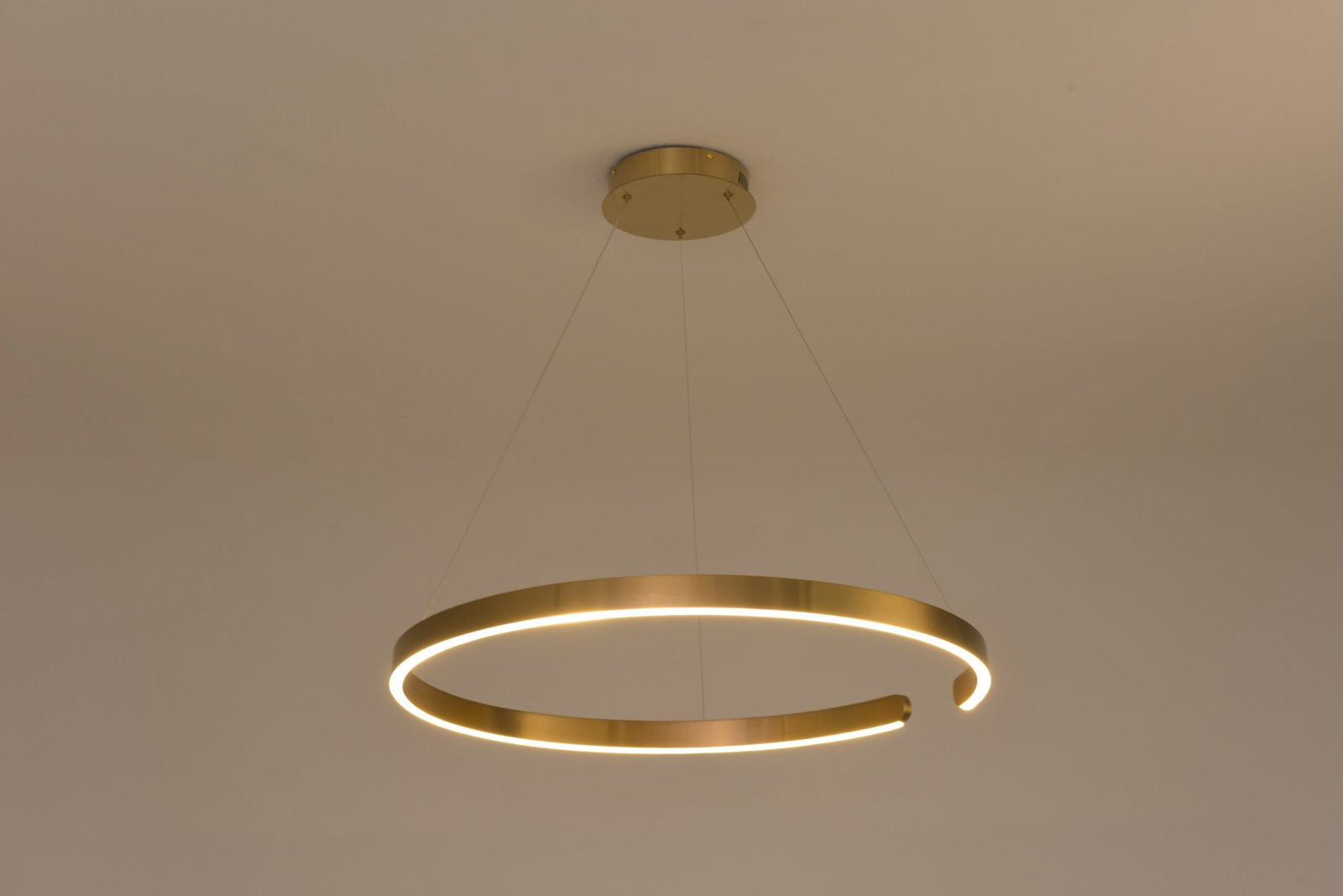 Hanglamp Aura in goud
