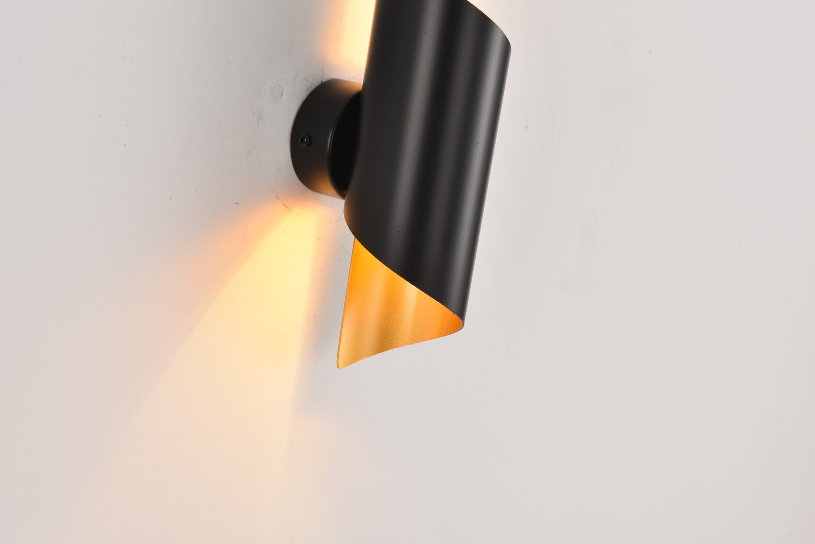 Wnandlamp Golden Twist