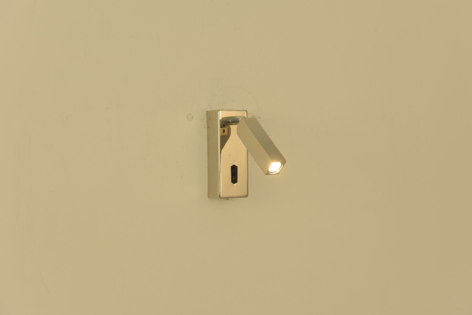 Wandlamp Vero in nikkel