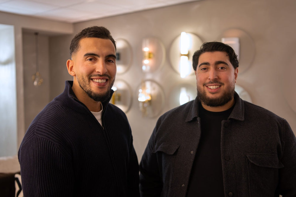 Nadir en Abdel, oprichters van Best in Light, in de showroom in Arnhem