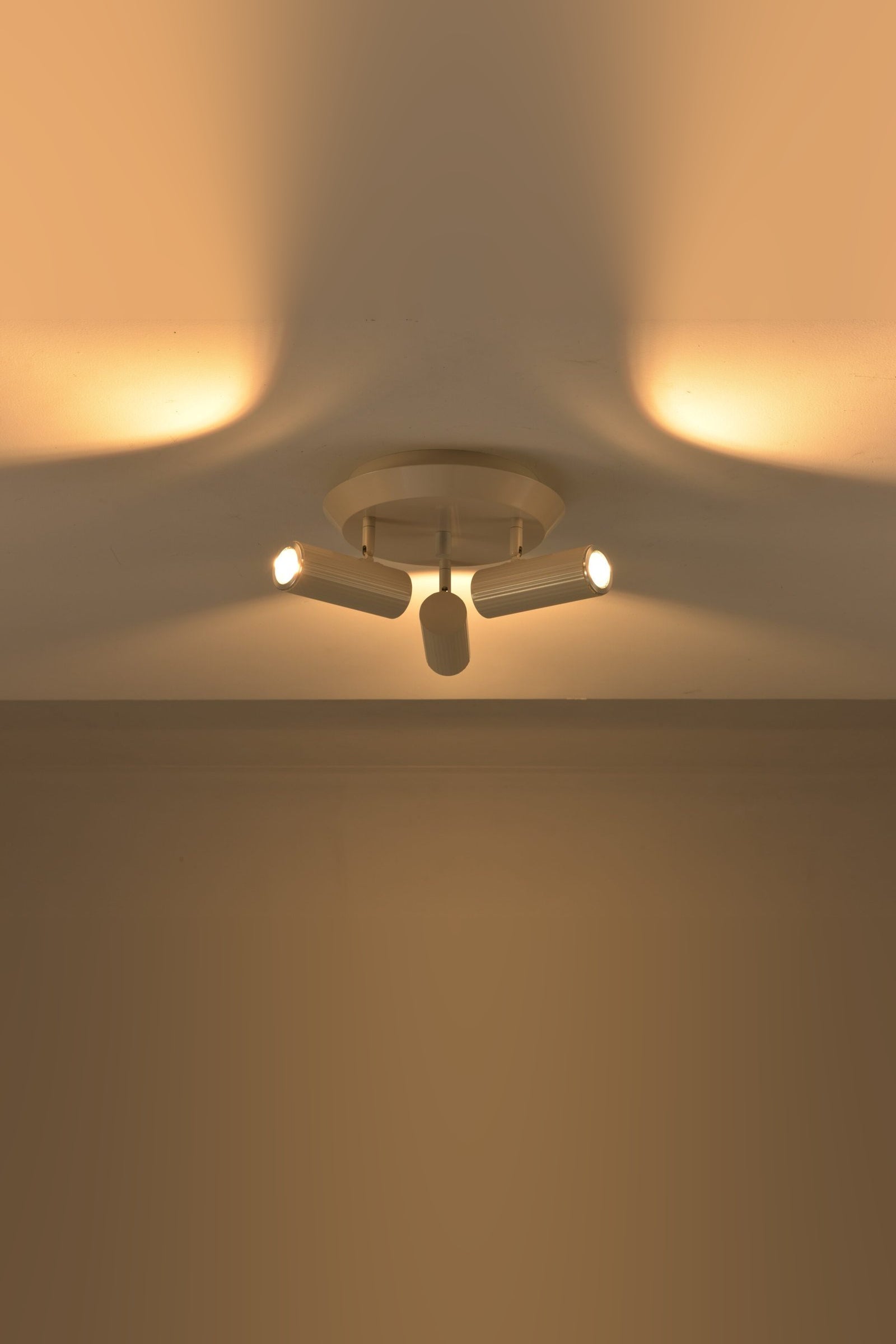 Plafondlamp Flush in beige